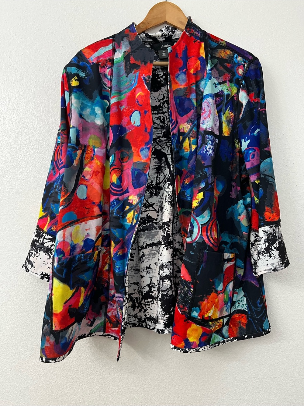 Ali Miles Art to Wear Abstract Open-Front Reversible Jacket - Vibrant Print